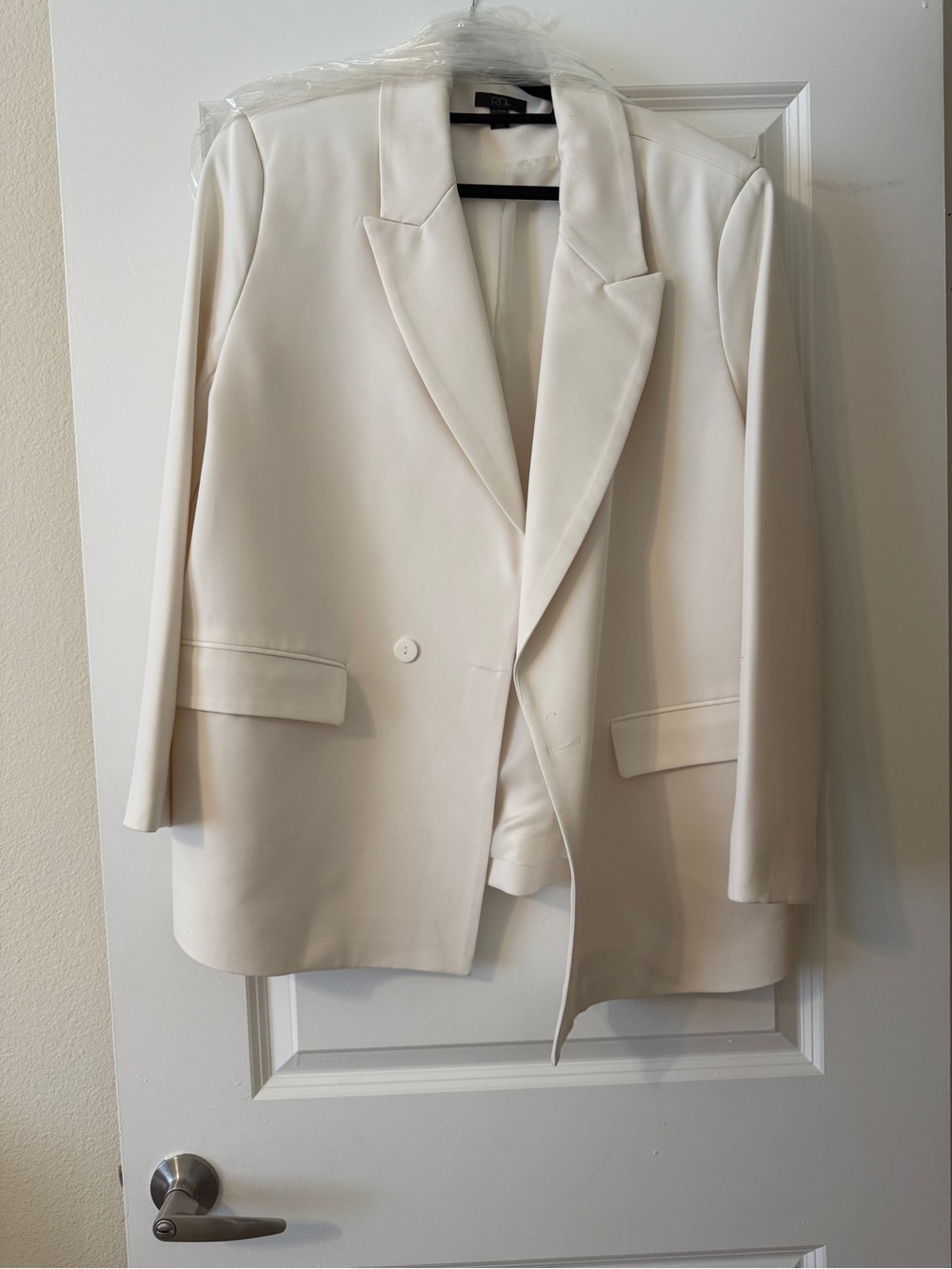 RDI Cream Single-Button Notch-Lapel Blazer